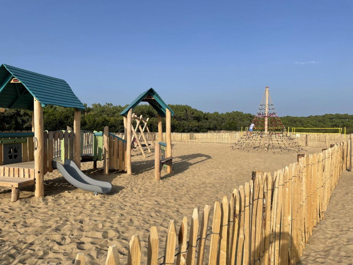 אונדרה Chalet Paisible A La Plage, Piscine Et Tennis מראה חיצוני תמונה