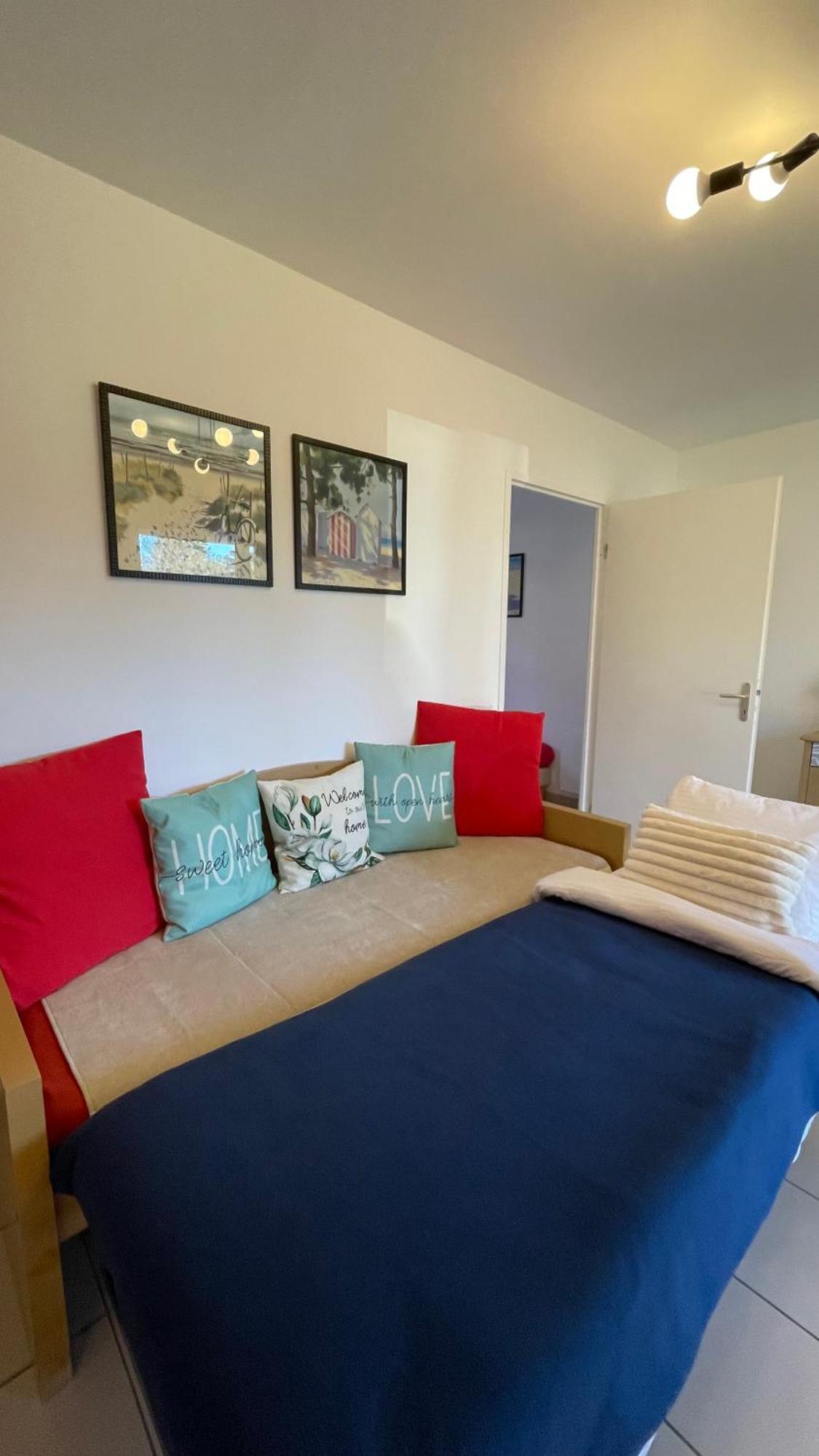 אונדרה Chalet Paisible A La Plage, Piscine Et Tennis מראה חיצוני תמונה