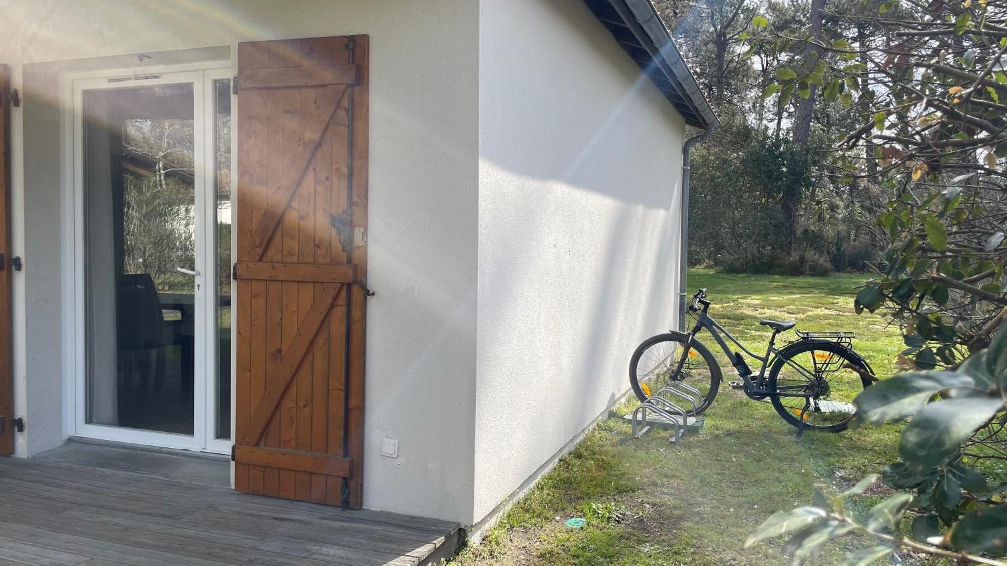 אונדרה Chalet Paisible A La Plage, Piscine Et Tennis מראה חיצוני תמונה