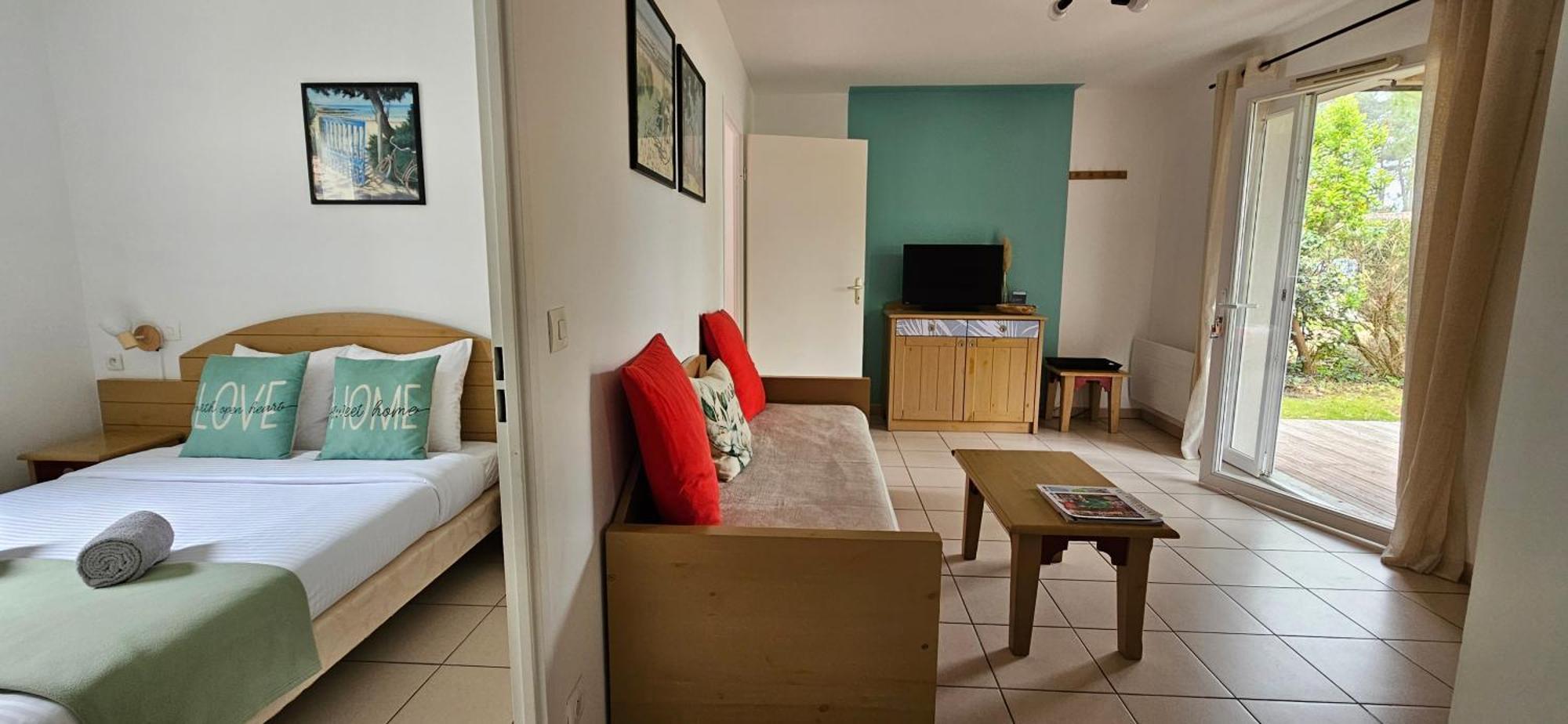 אונדרה Chalet Paisible A La Plage, Piscine Et Tennis מראה חיצוני תמונה
